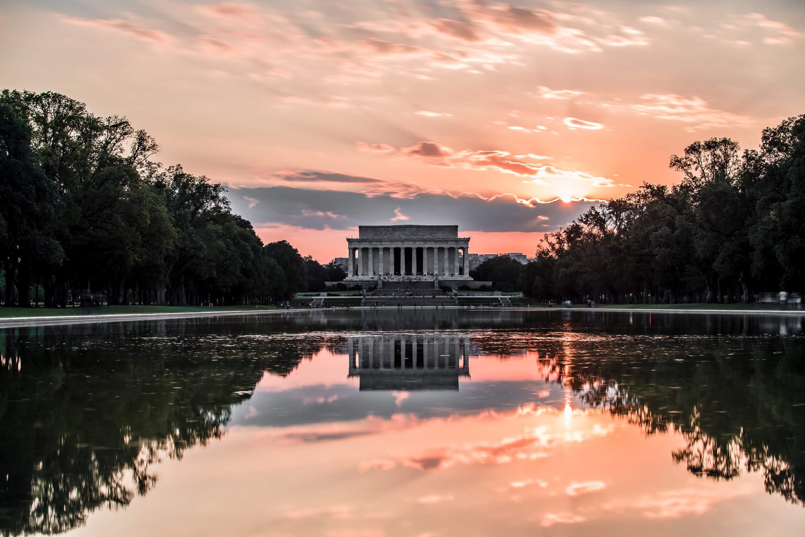 how to visit Washington DC on a budget
