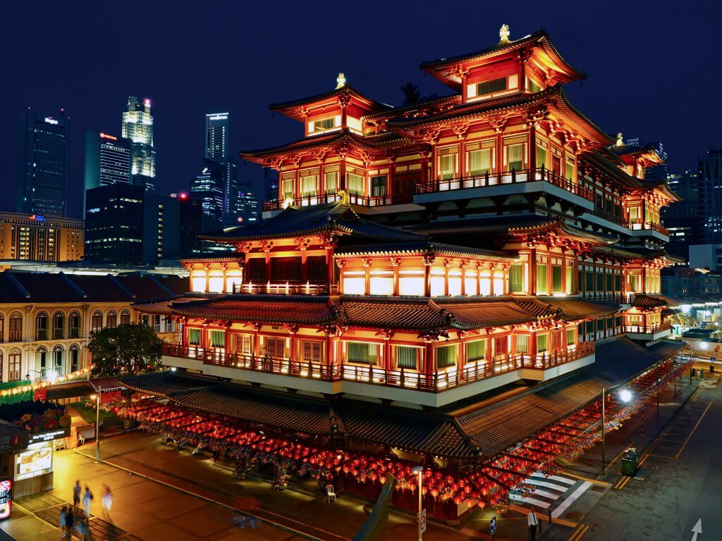 Singapore's buddha tooth relic temple
