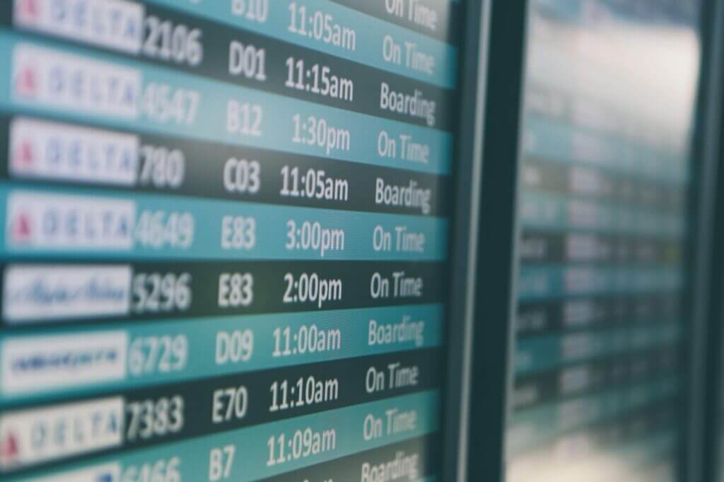 airport schedule board