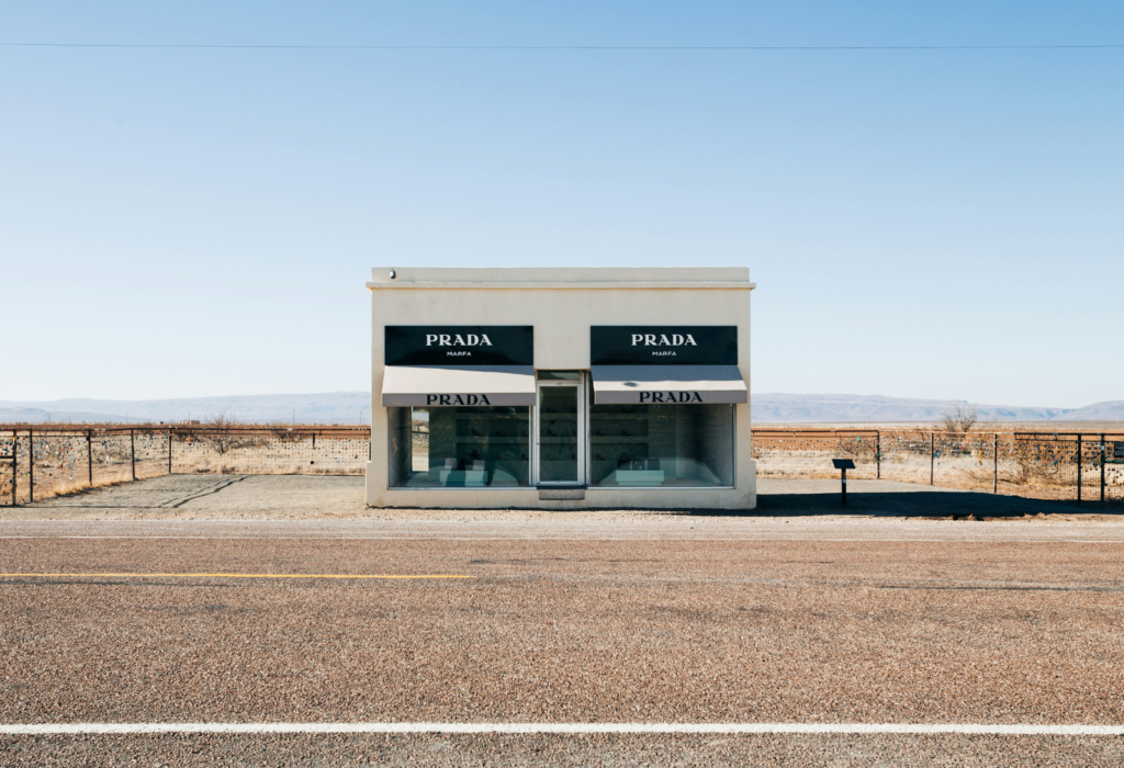 Marfa, Texas best weekend vacations | vacation ideas for couples | affordable weekend getaways